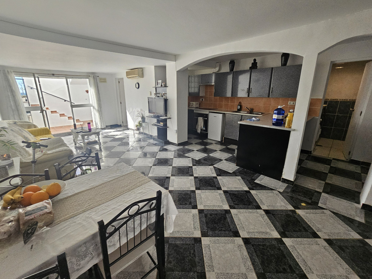 Appartement te koop in Calahonda R4704139