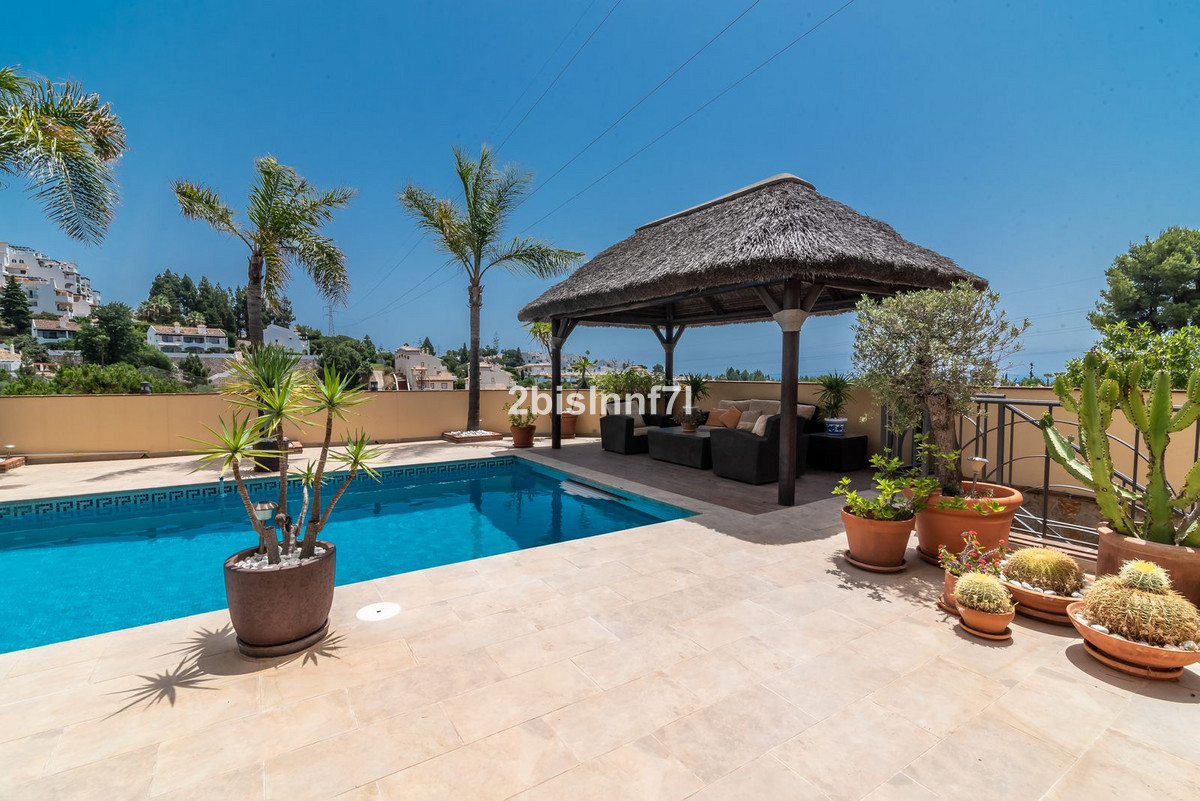 Villa te koop in Calahonda R4363624