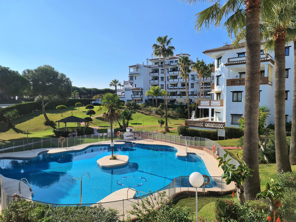 1 bed Apartment for sale in Calahonda