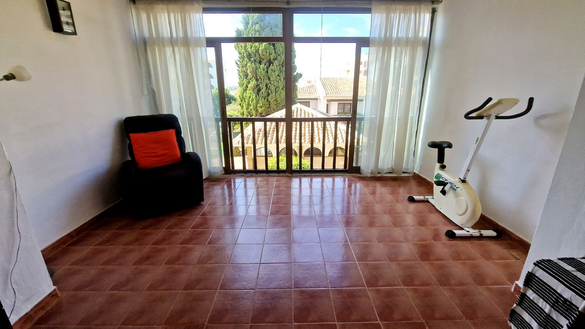 Appartement Mi-étage à Los Pacos, Costa del Sol
