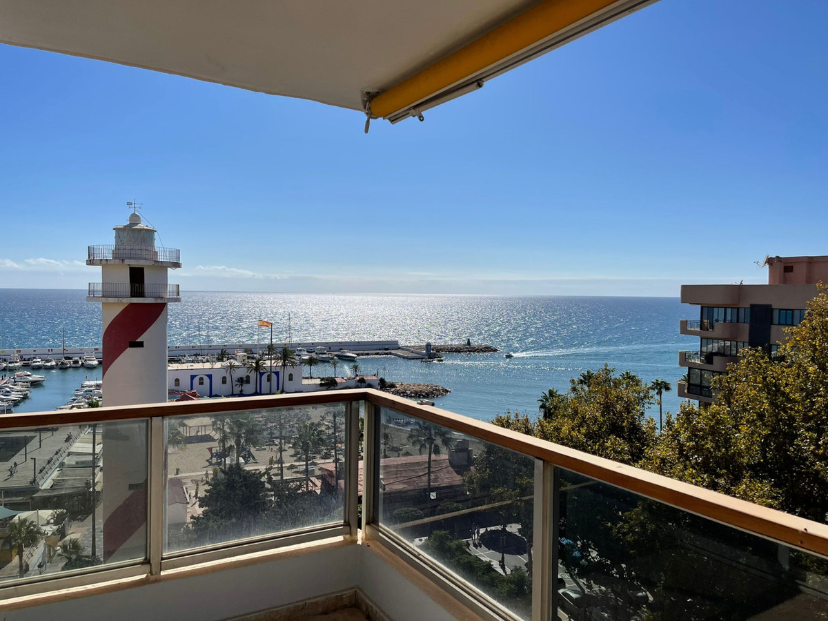 						Apartamento  Ático
																					en alquiler
																			 en Marbella
					