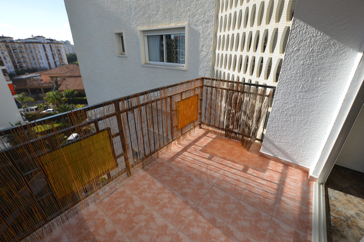 3 bedroom Apartment For Sale in Los Boliches, Málaga - thumb 3