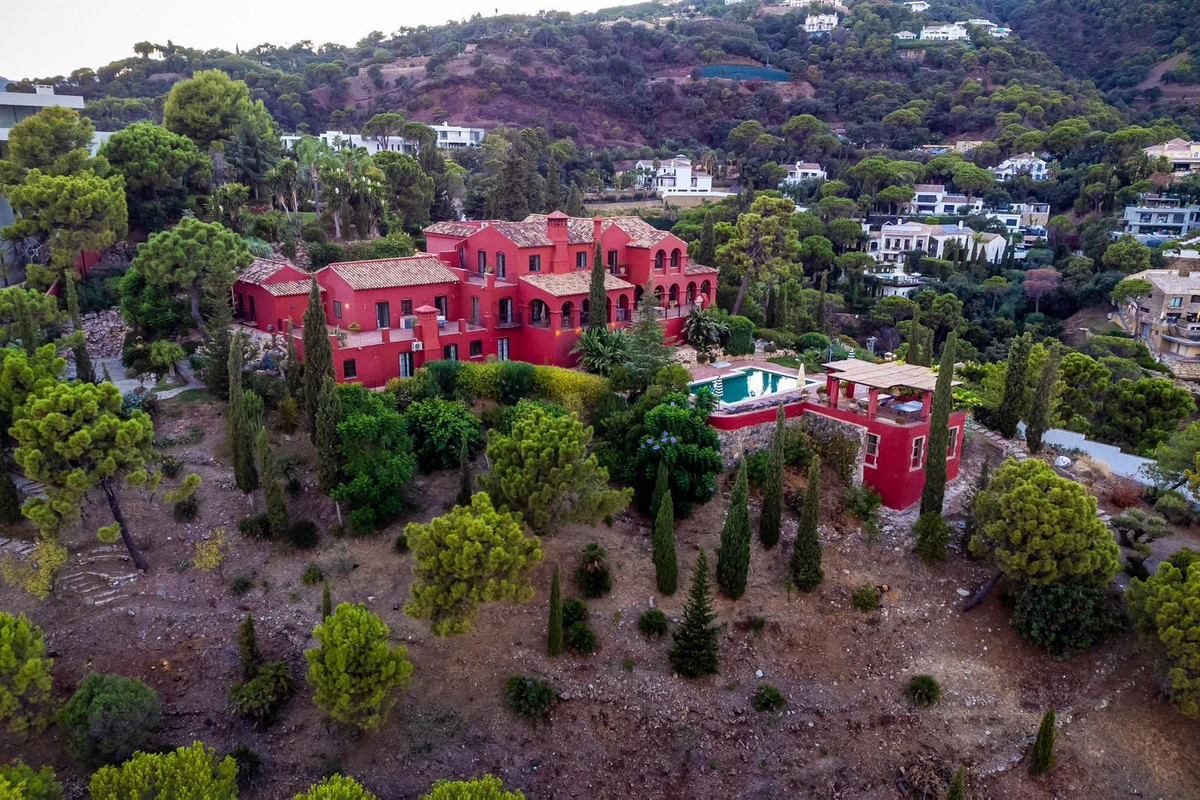 Detached Villa for sale in El Madroñal R4265557