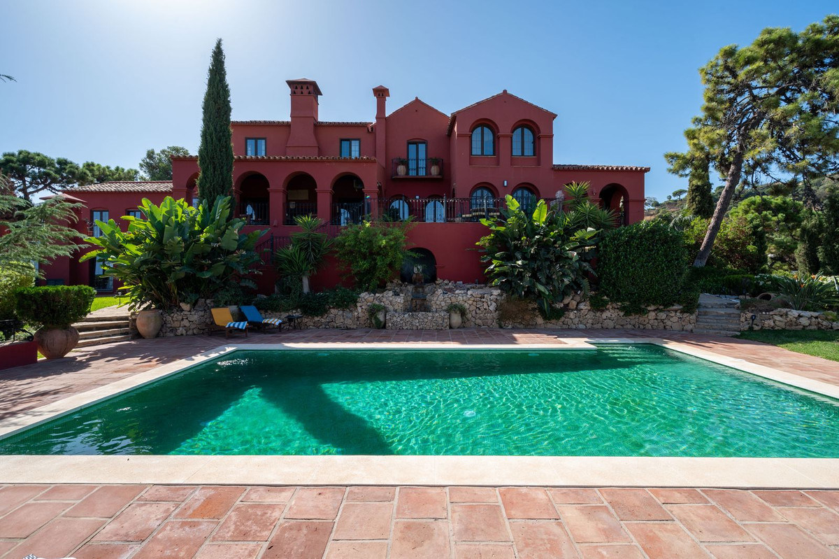 Villa te koop in El Madroñal R4265557