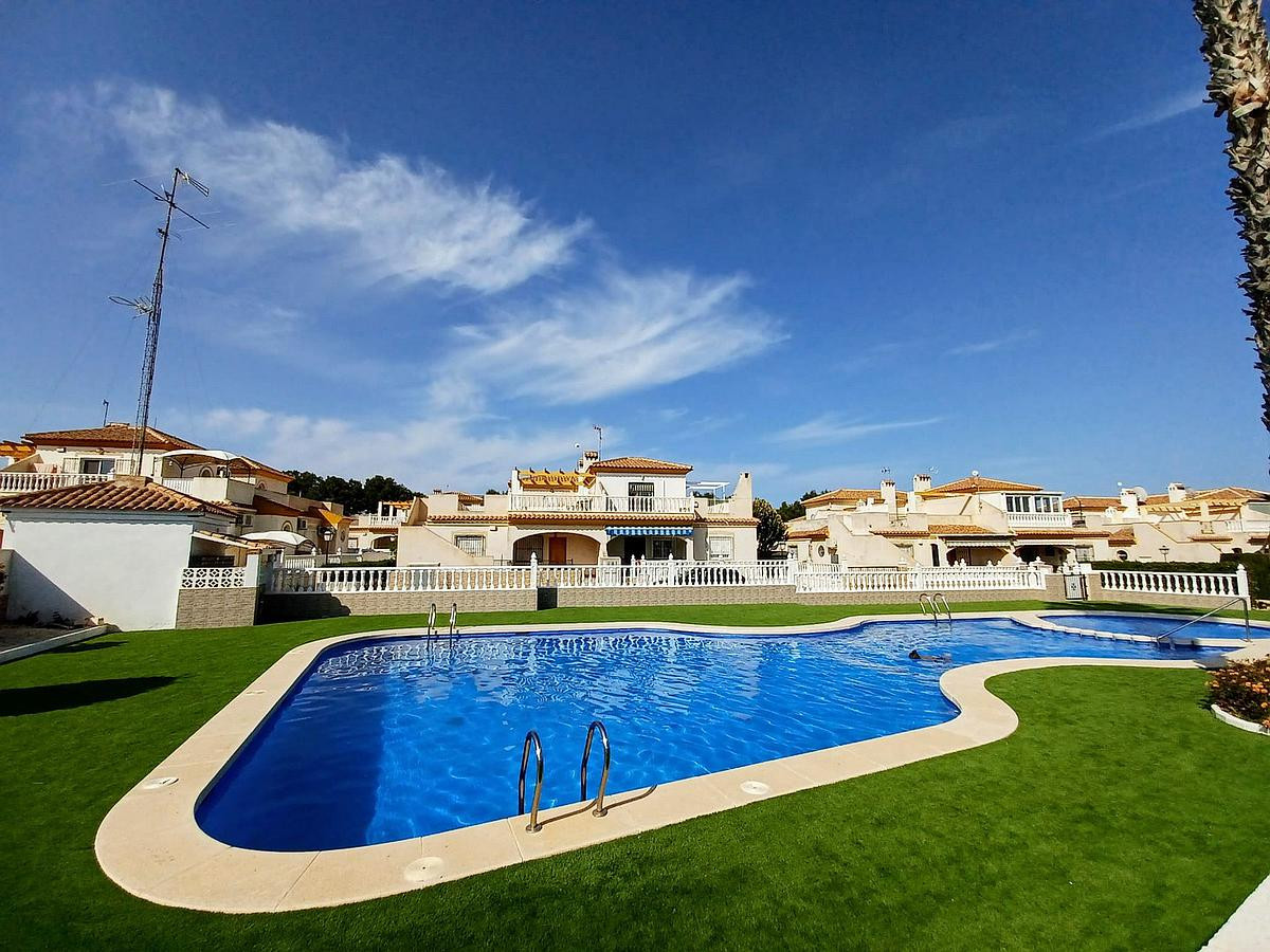 Take a look at this newly Listed Semi Detached Villa located in the popular area of Los Dolses. The , Spain