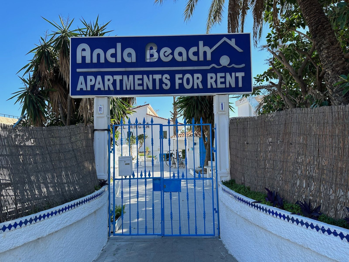 24 bedroom Commercial Property For Sale in Benalmadena Costa, Málaga