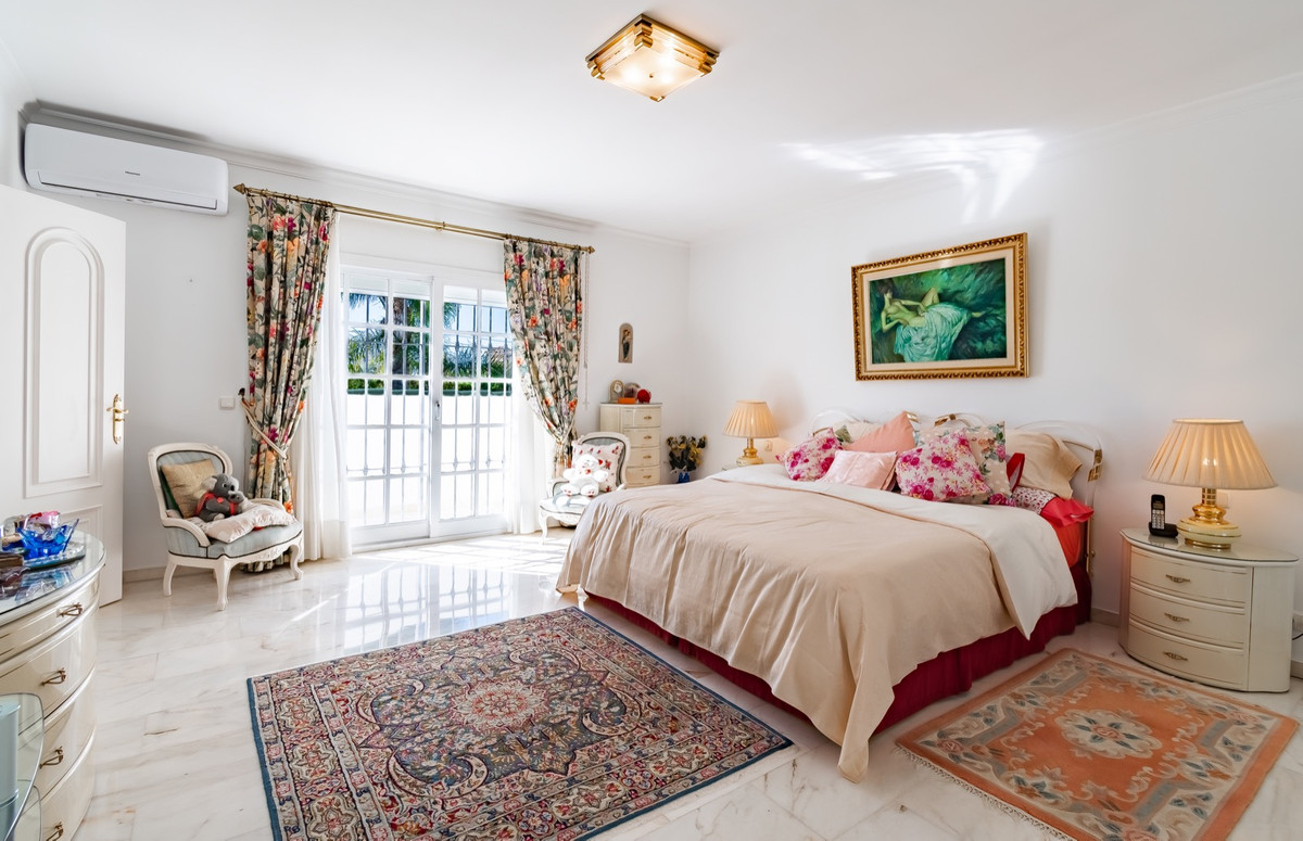 5 Bedroom Detached Villa For Sale Guadalmina Alta