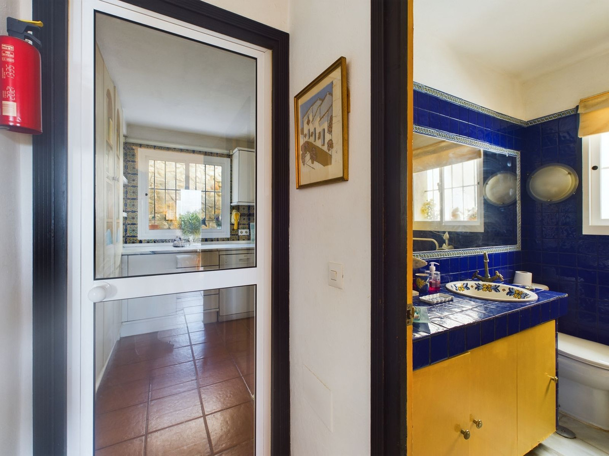 Appartement te koop in Estepona R4440406