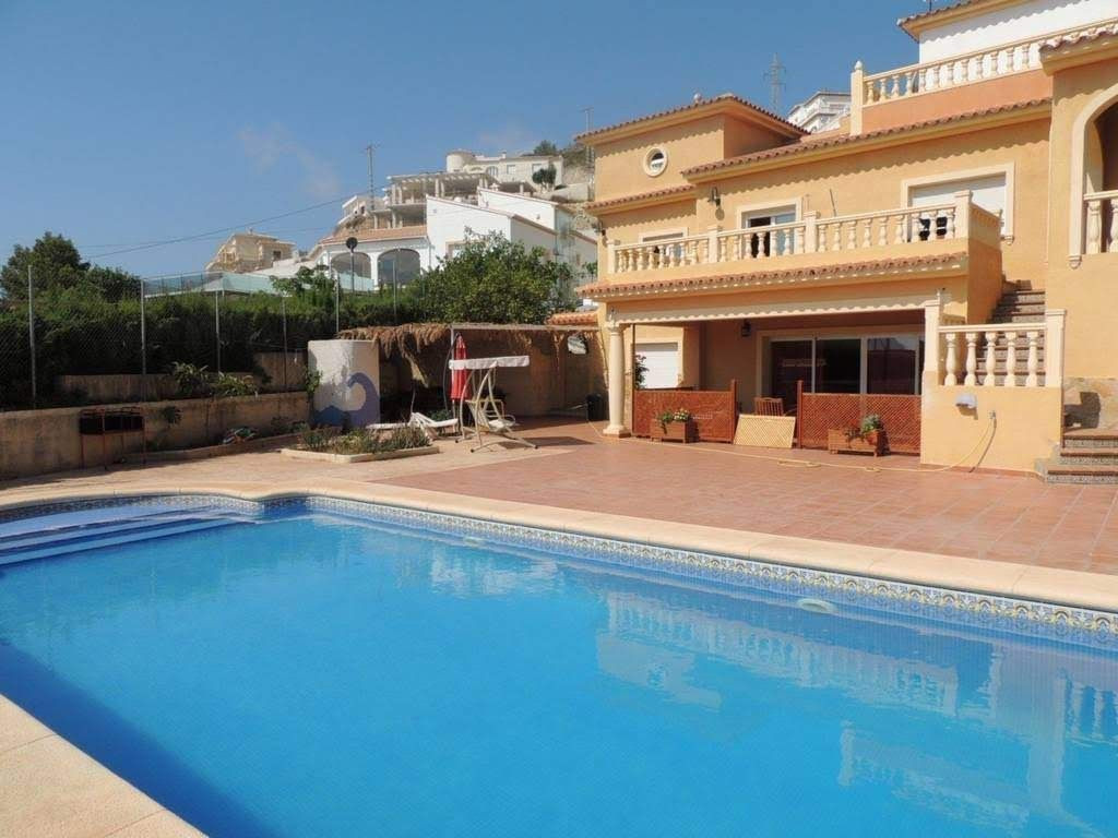 Large villa with private pool at approx. 2.5 km from the beach and the center of Calpe in a quiet an, Spain