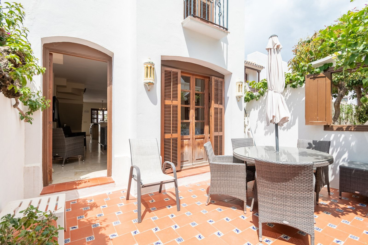 Townhouse Terraced for sale in New Golden Mile, Costa del Sol