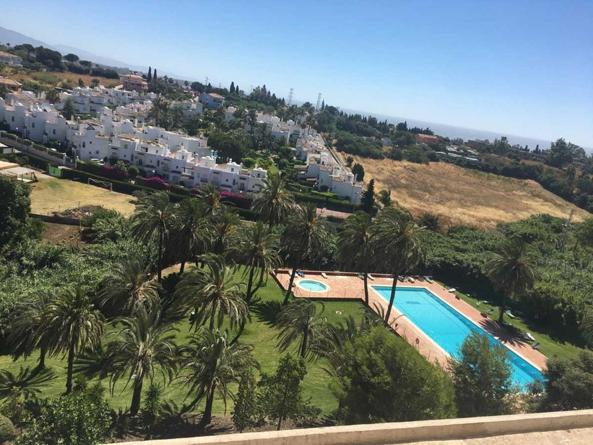 1 bed Penthouse for sale in Estepona
