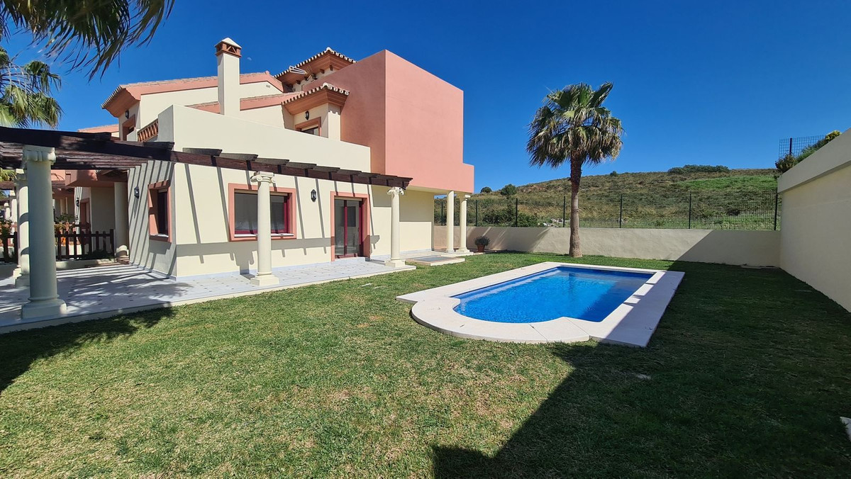 An opportunity to own a newly built semi detached home in the most sought after urbanizacion in Coin, Spain
