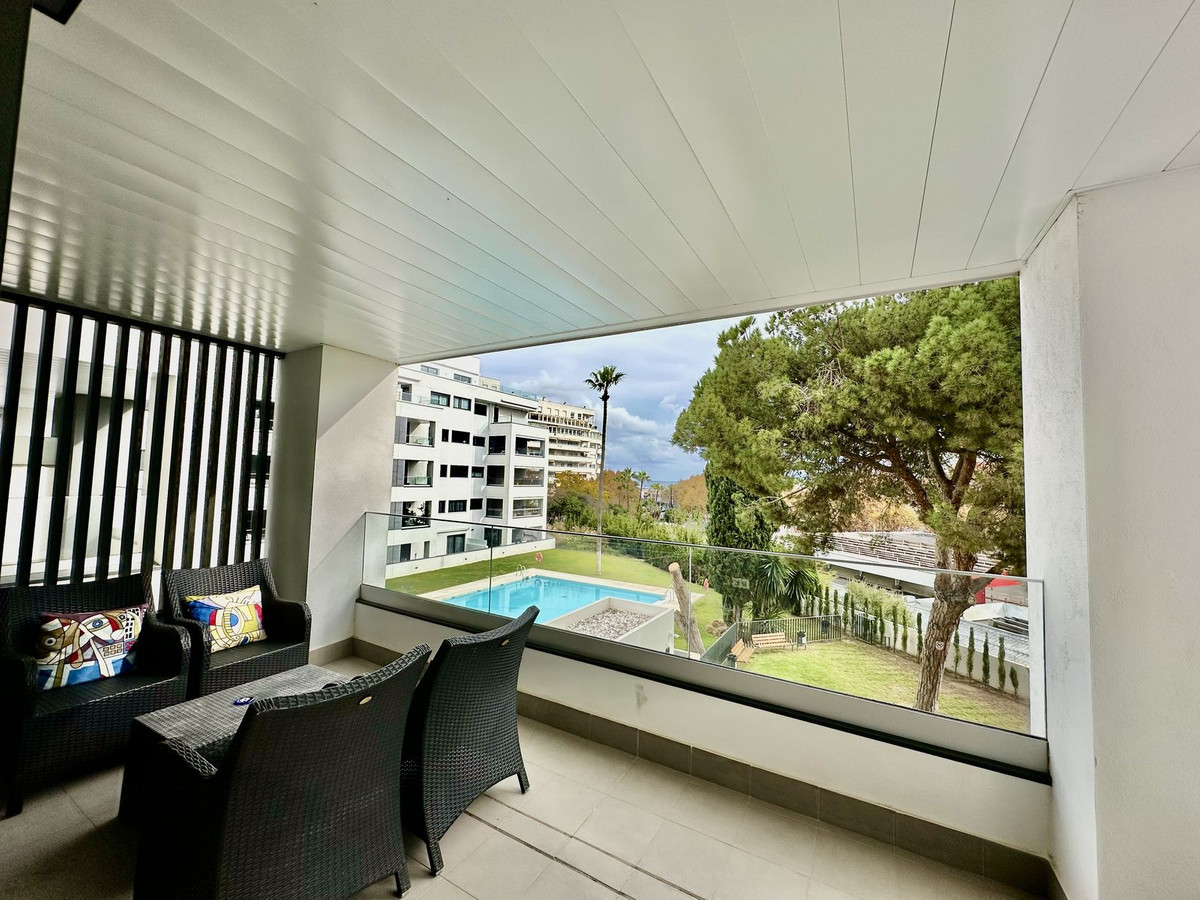 						Appartement  Mi-étage
																					en location
																			 à Marbella
					