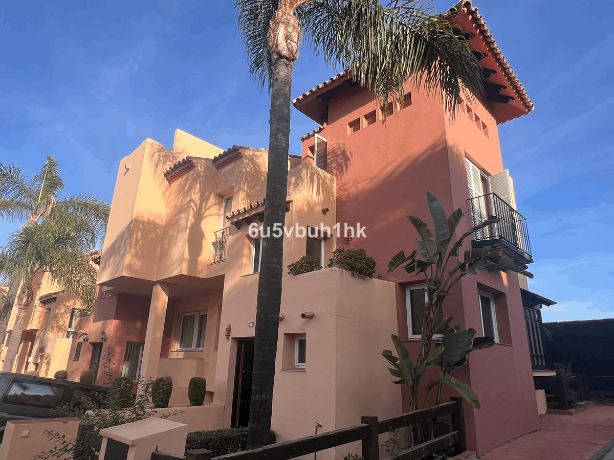 4 Bedroom Townhouse For Sale Marbella, Costa del Sol - HP4582396