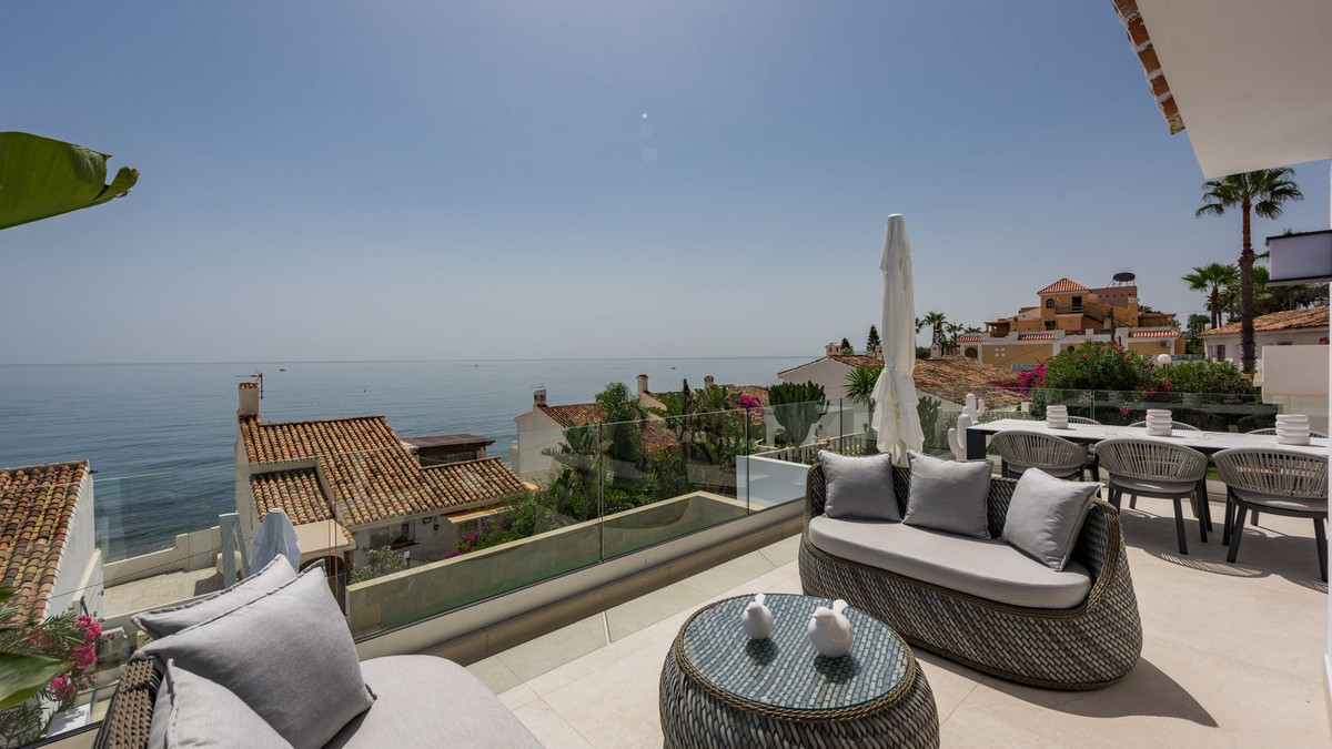 4 bedroom Villa For Sale in New Golden Mile, Málaga - thumb 29