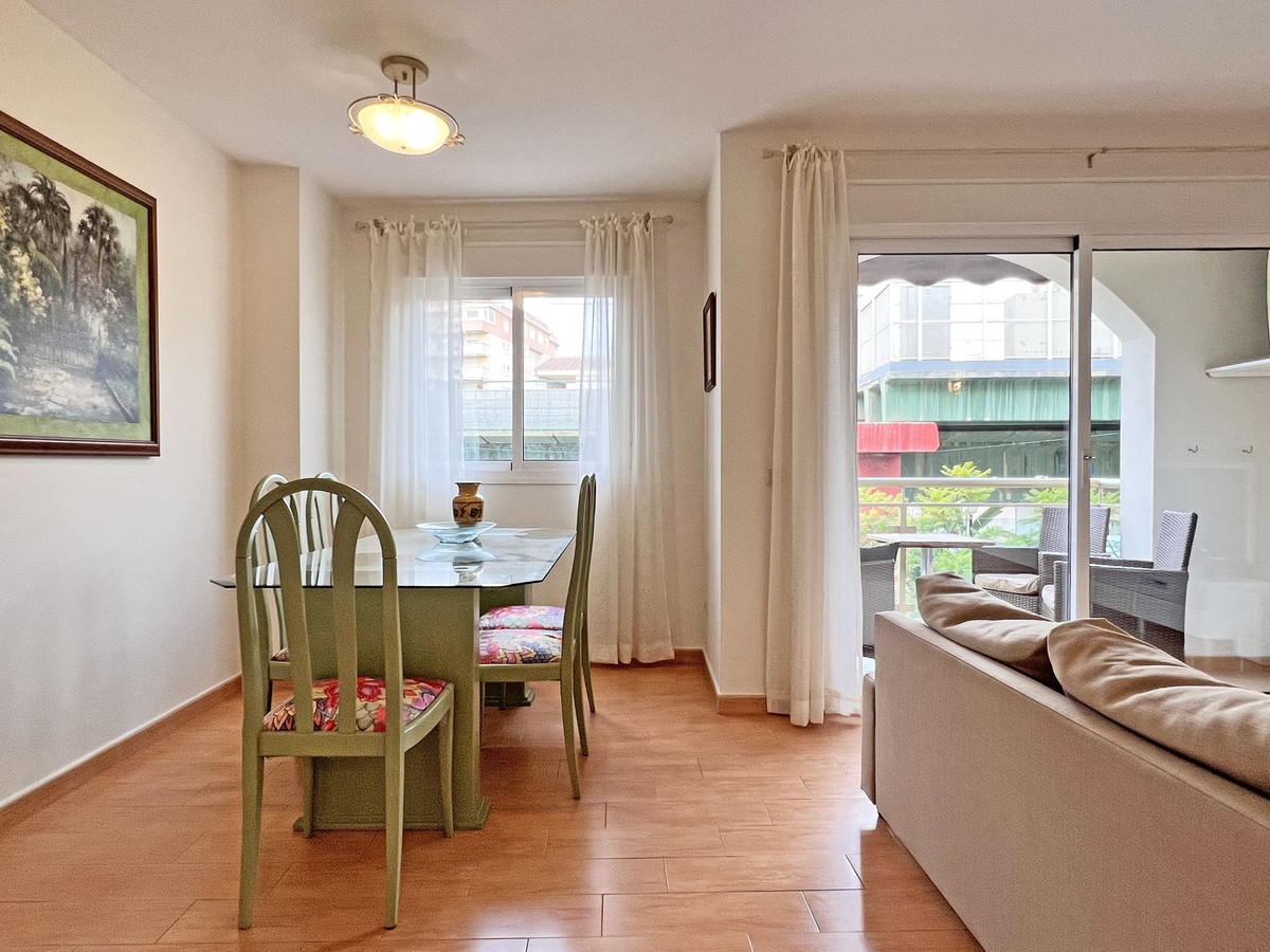 2 bedroom Apartment For Sale in Los Boliches, Málaga - thumb 4