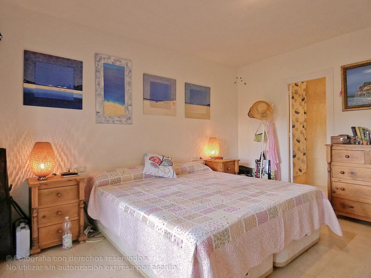 3 bedroom Townhouse For Sale in Marbella, Málaga - thumb 22