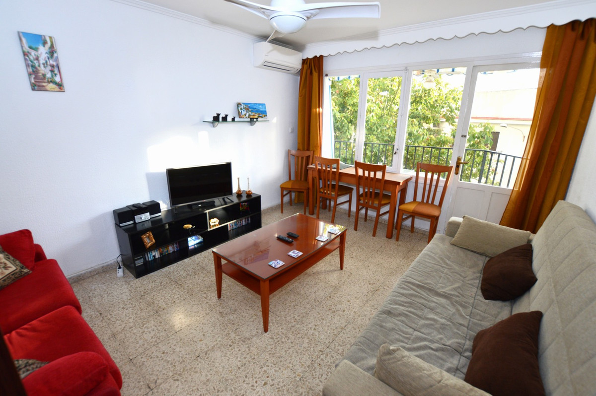 Apartamento Planta Media en Torremolinos Centro, Costa del Sol
