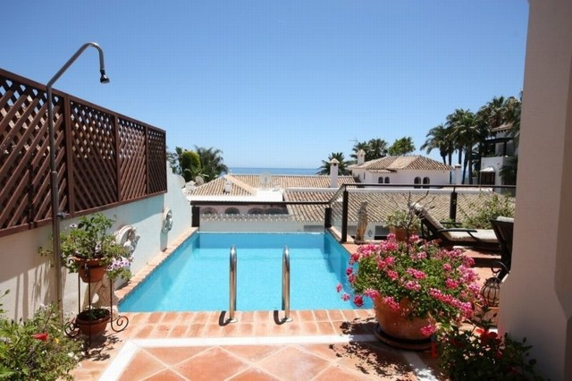4 bedroom Villa For Sale in Marbella, Málaga - thumb 3