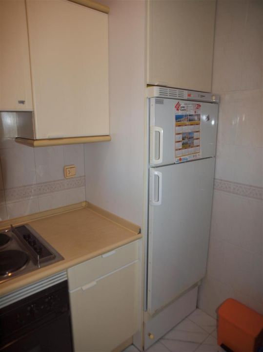 Beautiful apartment in one of the best urbanisation in Torrox Costa, it has a living/dining room overlooking the garden, a kitchen, a bedroom with...
