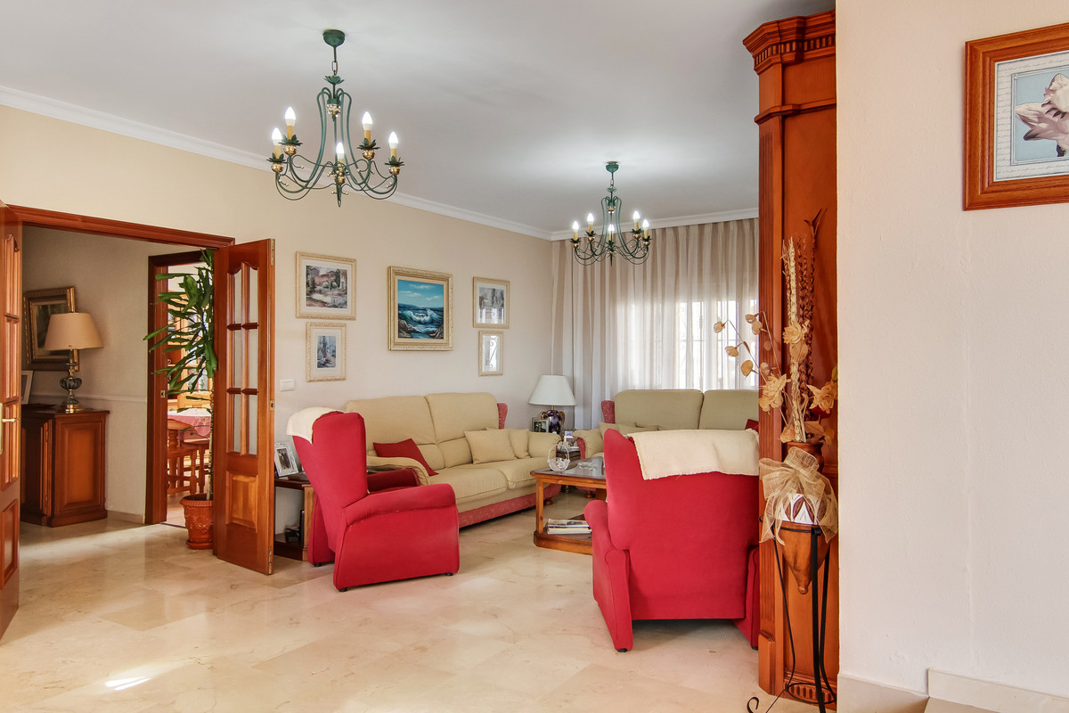 5 bedroom Villa For Sale in Sotogrande, Cádiz - thumb 4
