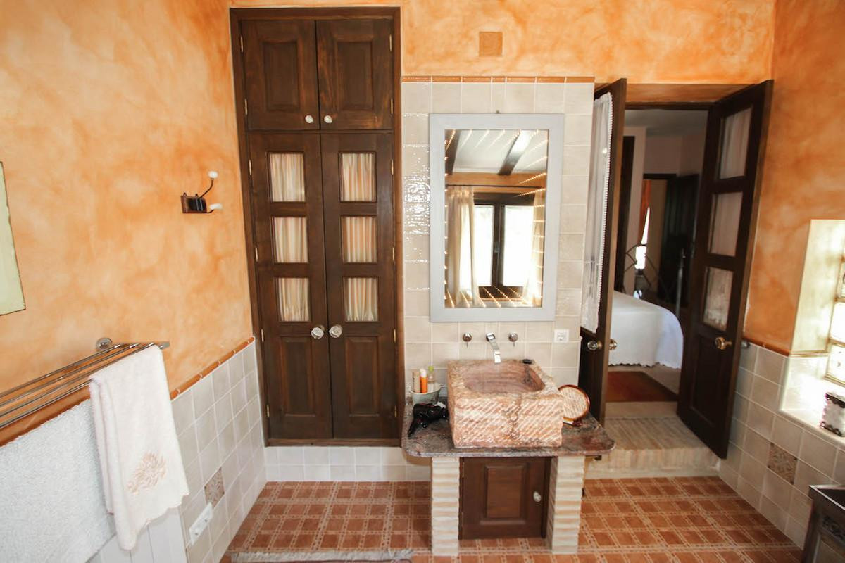 2 bedrooms Villa in Casarabonela