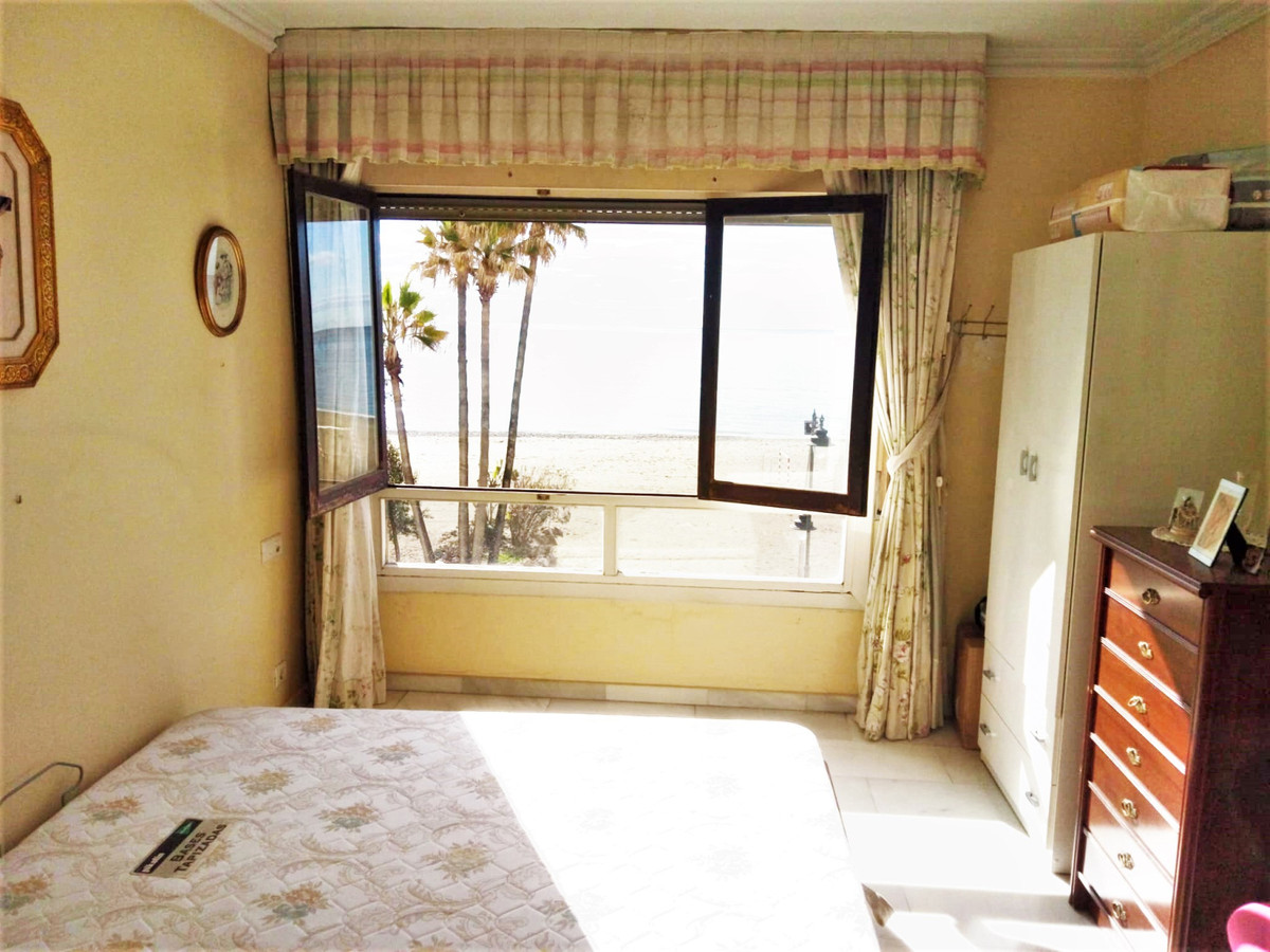 Apartment Middle Floor Estepona Málaga Costa del Sol R4044097 10