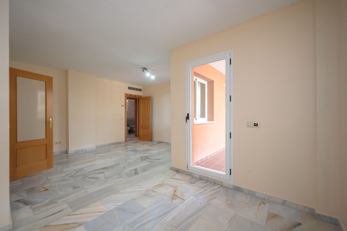 Appartement te koop in Riviera del Sol R4645879