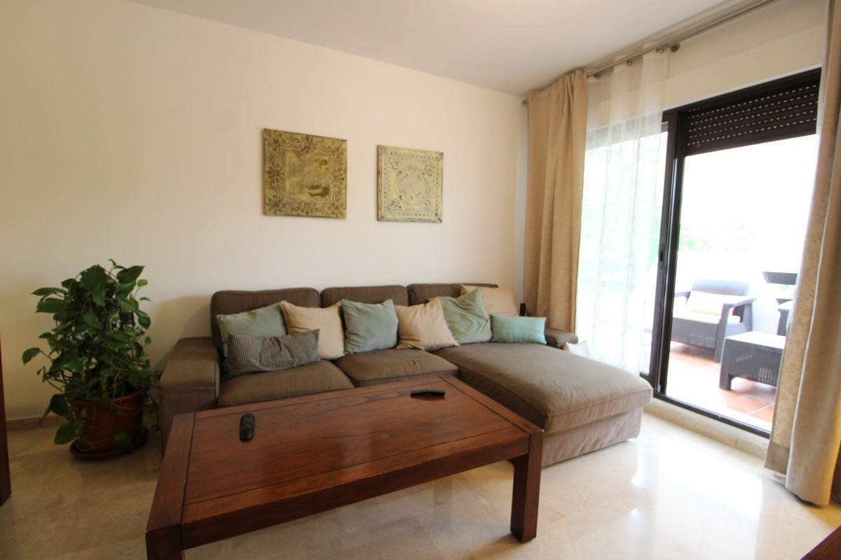 Apartment Middle Floor in Costalita, Costa del Sol
