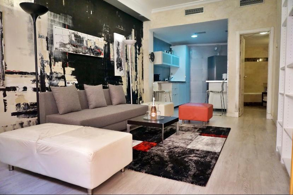 1 Bedroom Ground Floor Apartment For Sale Benahavís, Costa del Sol - HP4298740
