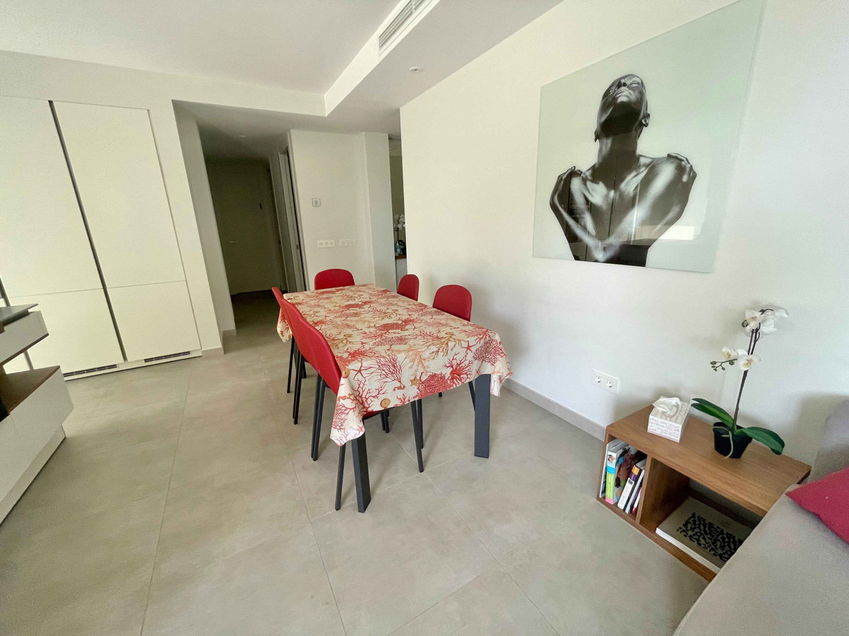 3 Bedroom Middle Floor Apartment For Sale Puerto Banús