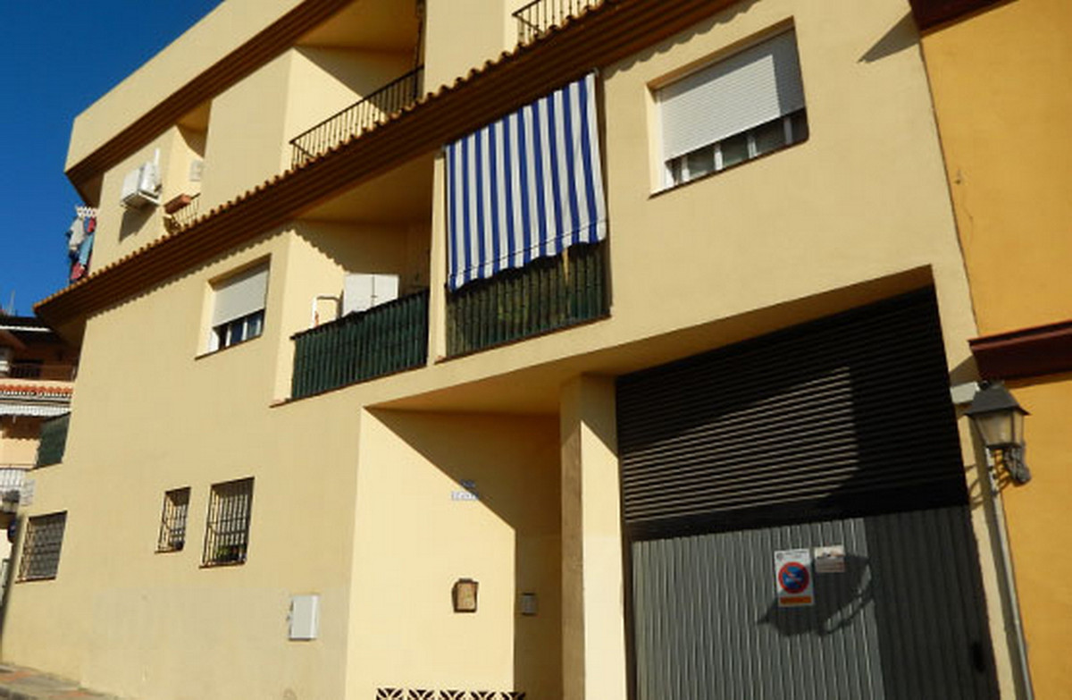 2 Bedroom Penthouse For Sale Las Lagunas, Costa del Sol - HP3655490