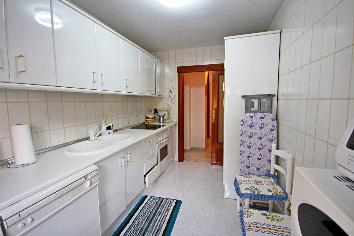 Apartment Middle Floor in Fuengirola, Costa del Sol
