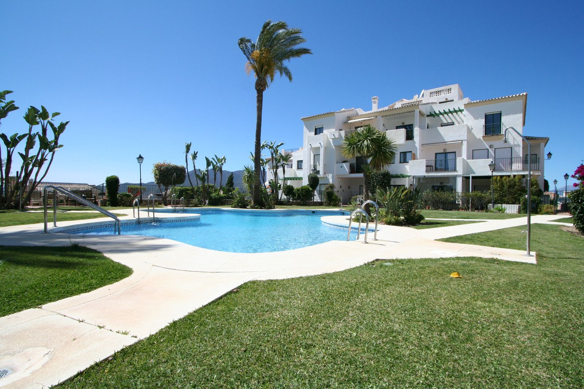 2 Bedroom Ground Floor Apartment For Sale Alhaurin Golf, Costa del Sol - HP4290079