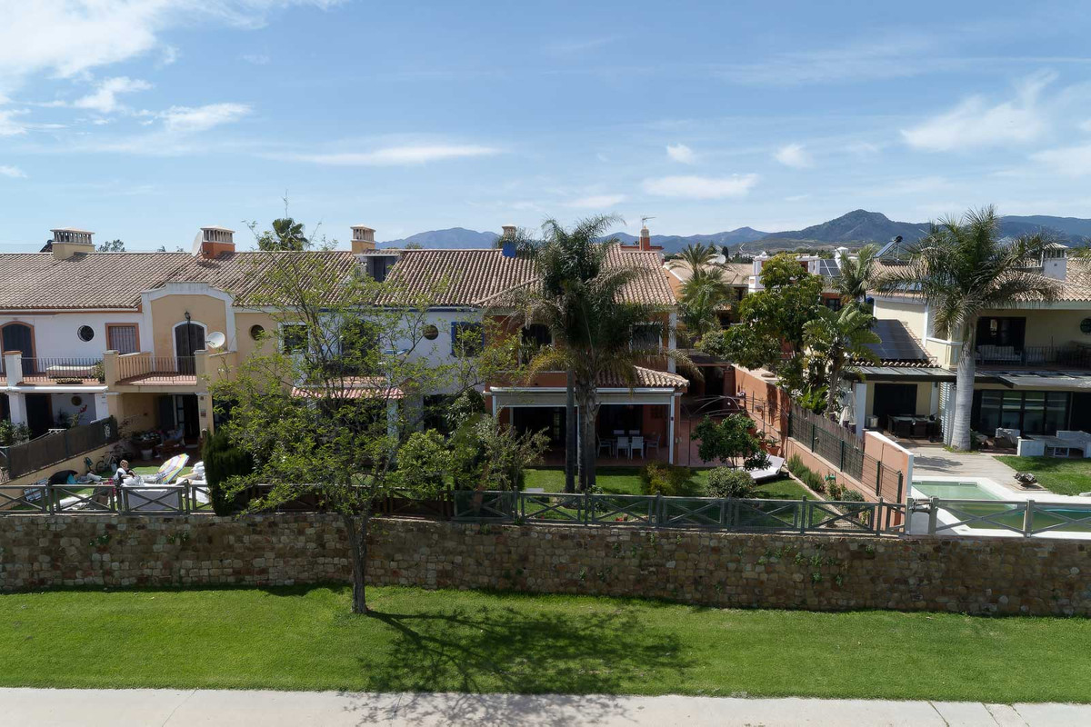 Villa Semi Detached in Guadalmina Alta, Costa del Sol
