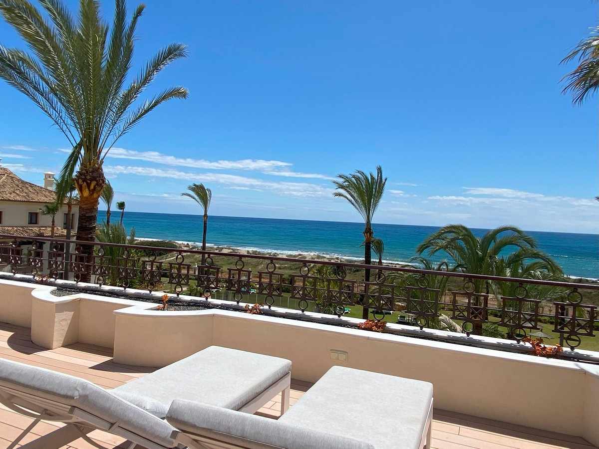 Penthouse for sale in Los Monteros R4688848