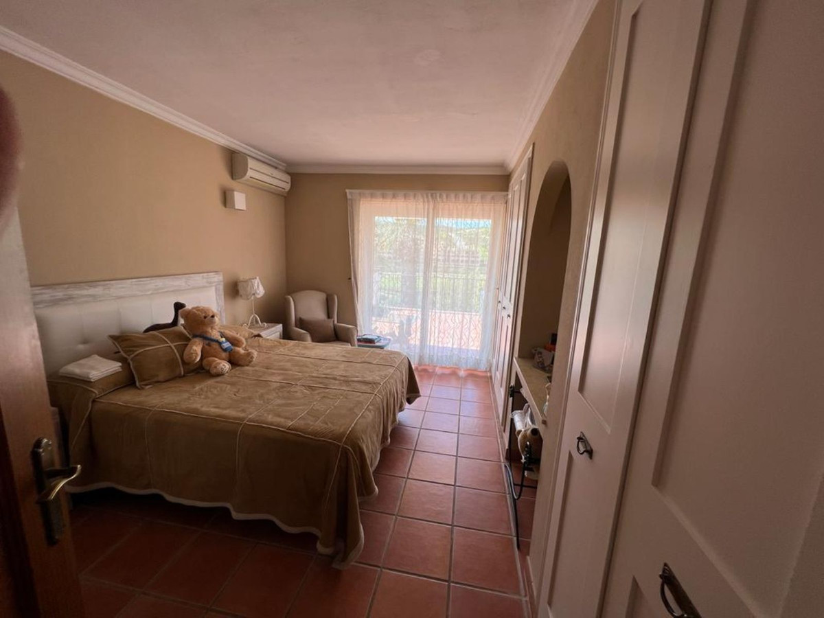 Villa con 3 Dormitorios en Venta Valle Romano