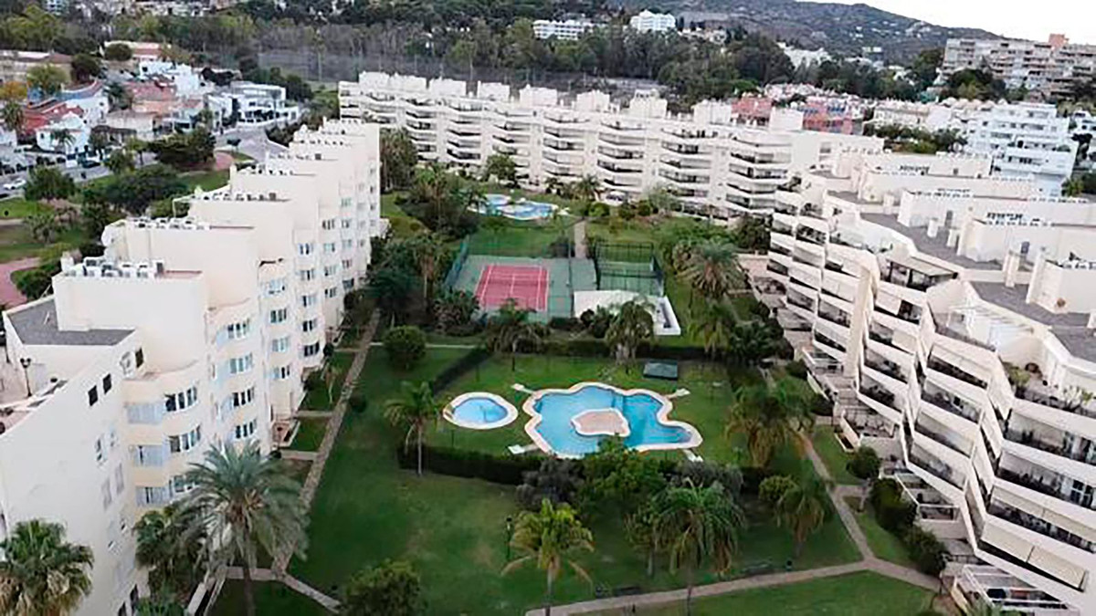 3 Dormitorios Apartamento Planta Media  En Venta Playamar, Costa del Sol - HP4589293