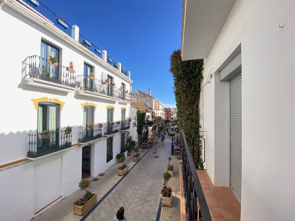 4 bedroom townhouse for sale marbella