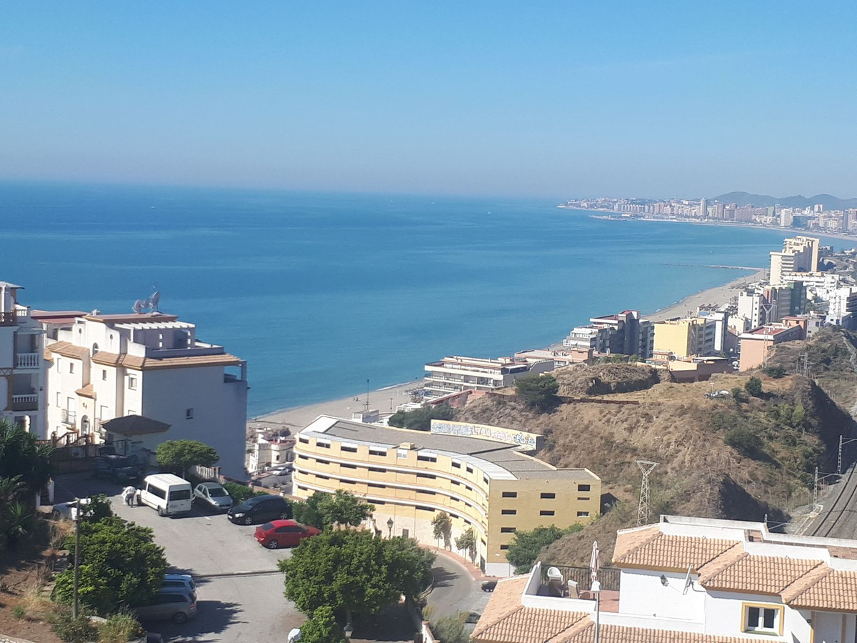 Middle Floor Apartment for sale in Benalmadena Costa R4257910