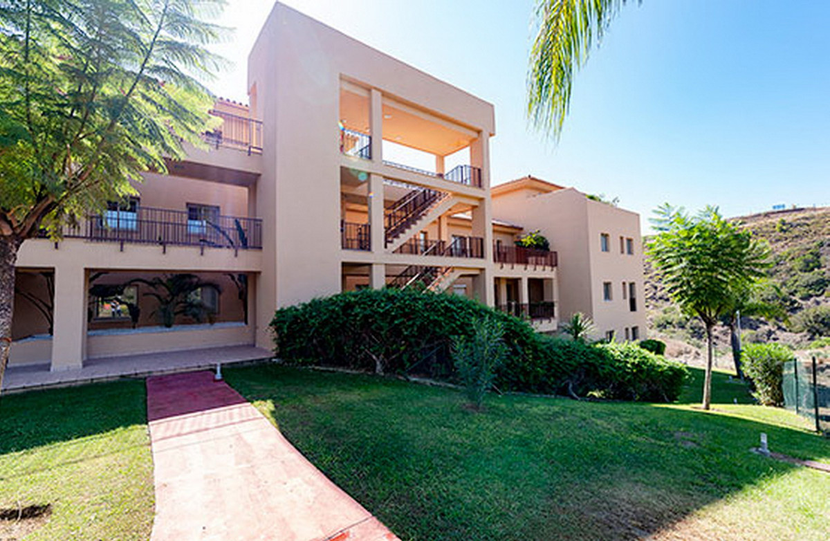 Apartamento Planta Media en Estepona, Costa del Sol
