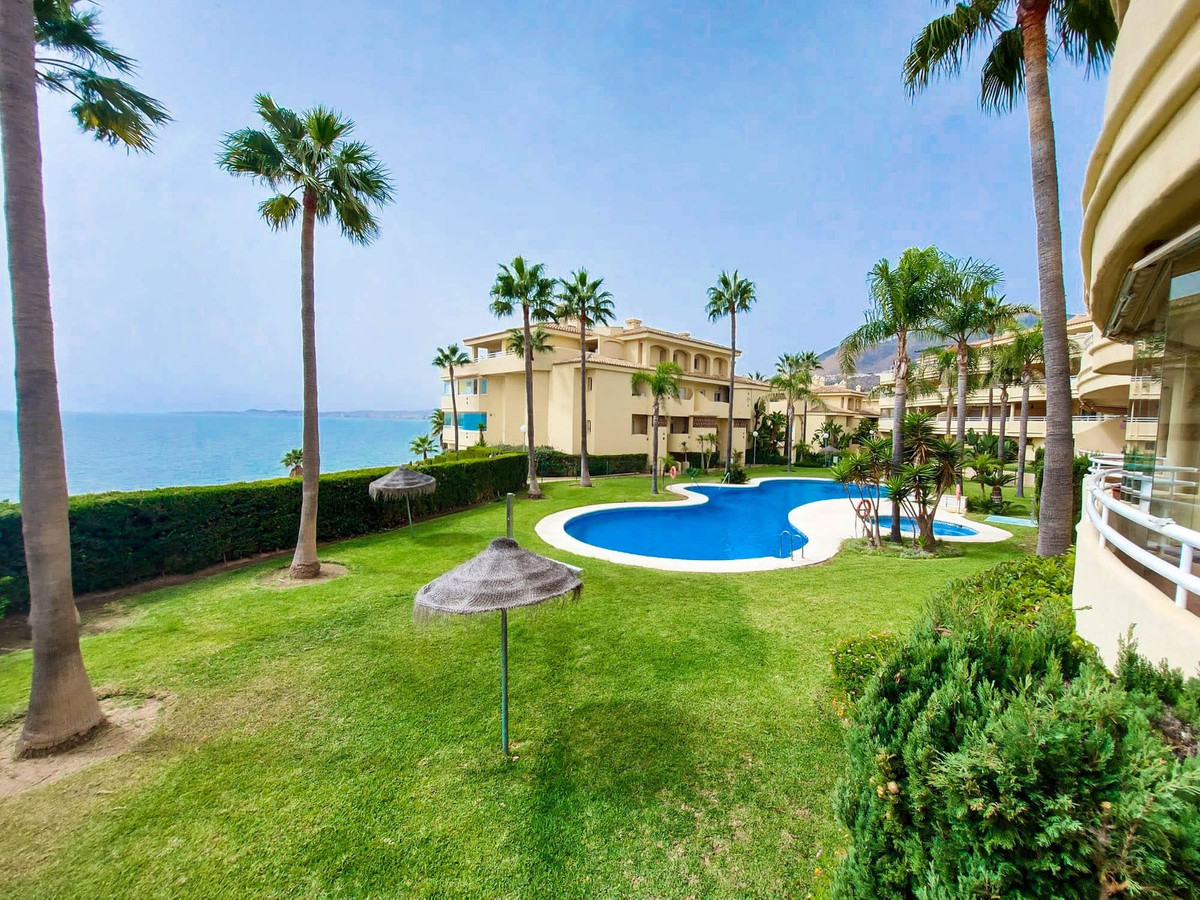 This apartment is located in one of the most prestigious of  complexes in Benalmadena!  
Luxury and , Spain