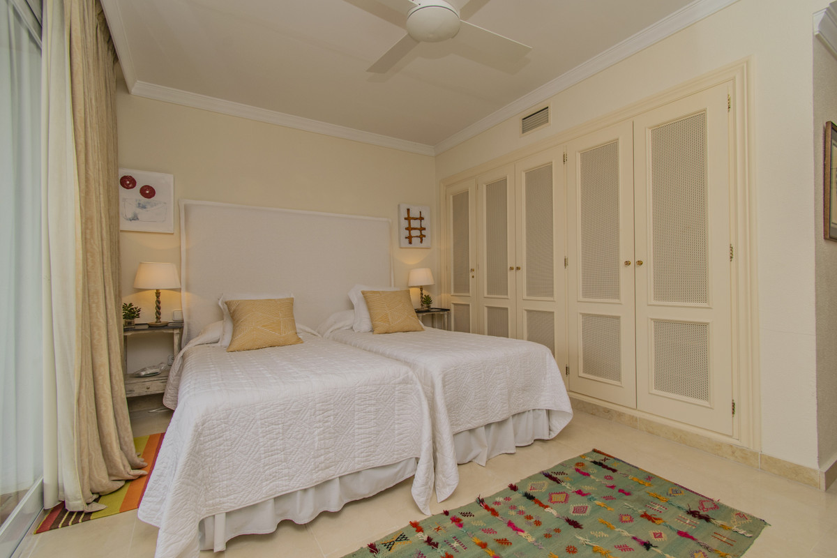 3 bed Property For Sale in La Quinta, Costa del Sol - thumb 14