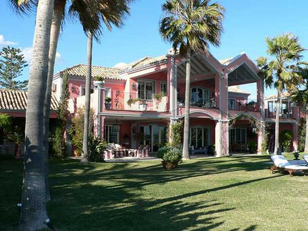 ES149436: Villa  in Guadalmina Baja