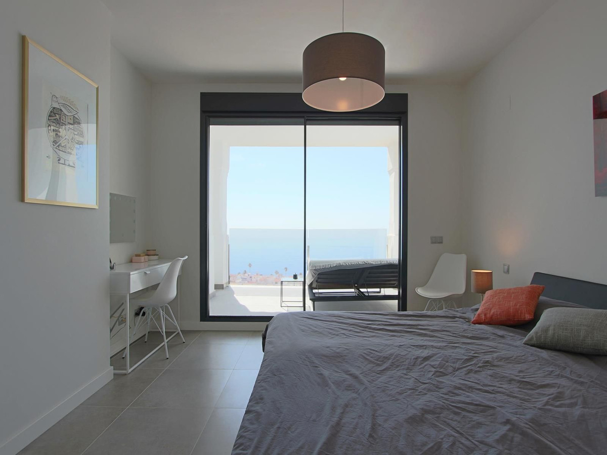 Apartment Penthouse Duplex in San Luis de Sabinillas, Costa del Sol

