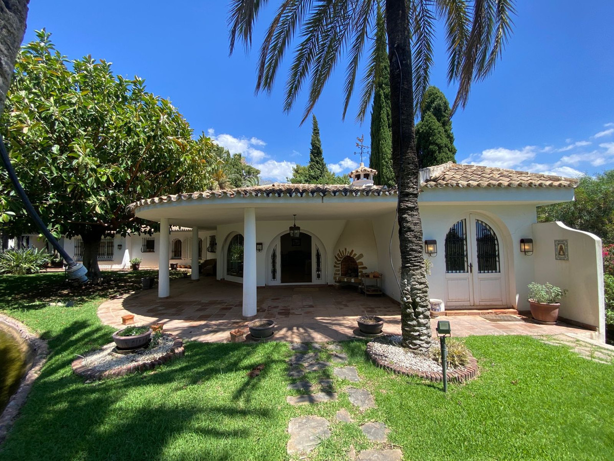Villa Detached for sale in Nagüeles