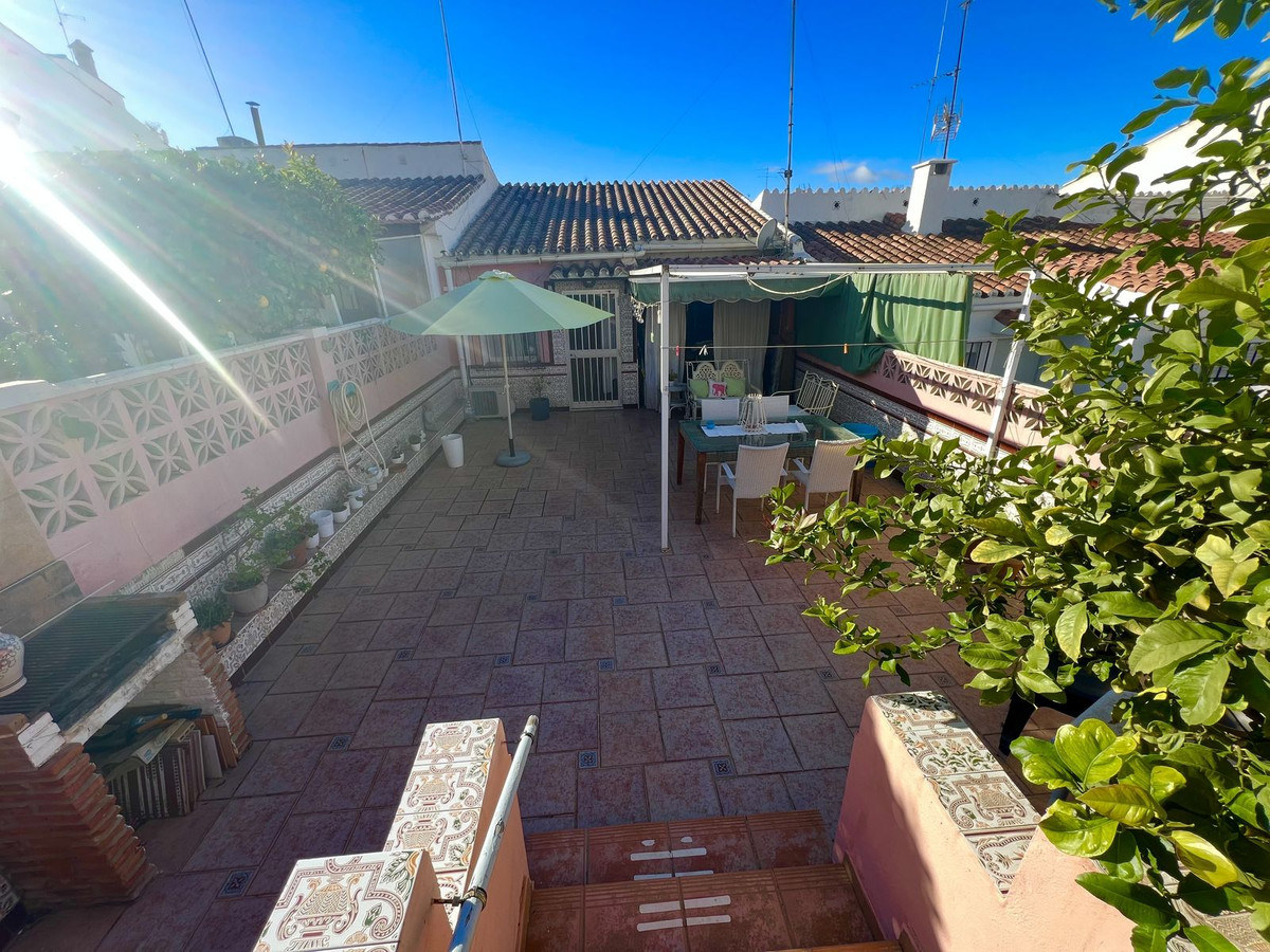 2 Bedroom Terraced Townhouse For Sale Nueva Andalucía