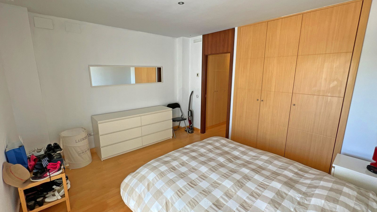 Apartamento con 3 Dormitorios en Venta La Cala de Mijas