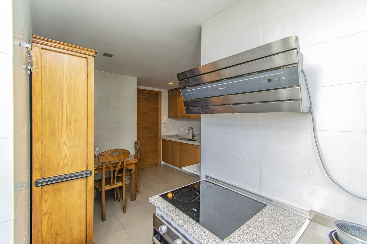 Appartement te koop in San Pedro de Alcántara R4140346