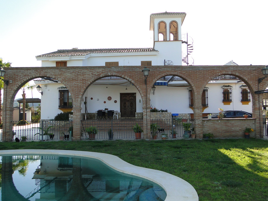 6 bedroom Villa For Sale in Alhaurín el Grande, Málaga - thumb 26
